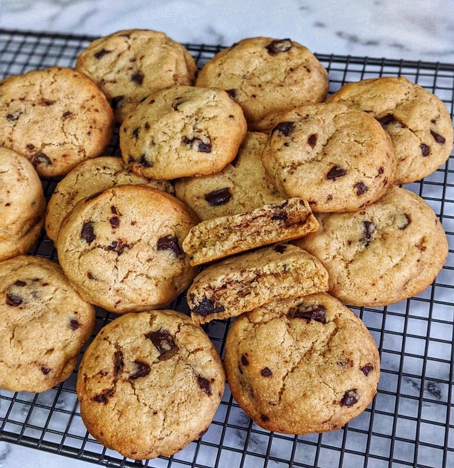 best vegan classic choc chip cookies