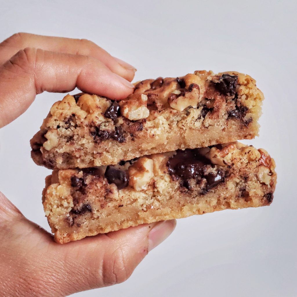 vegan levain cookie cross section