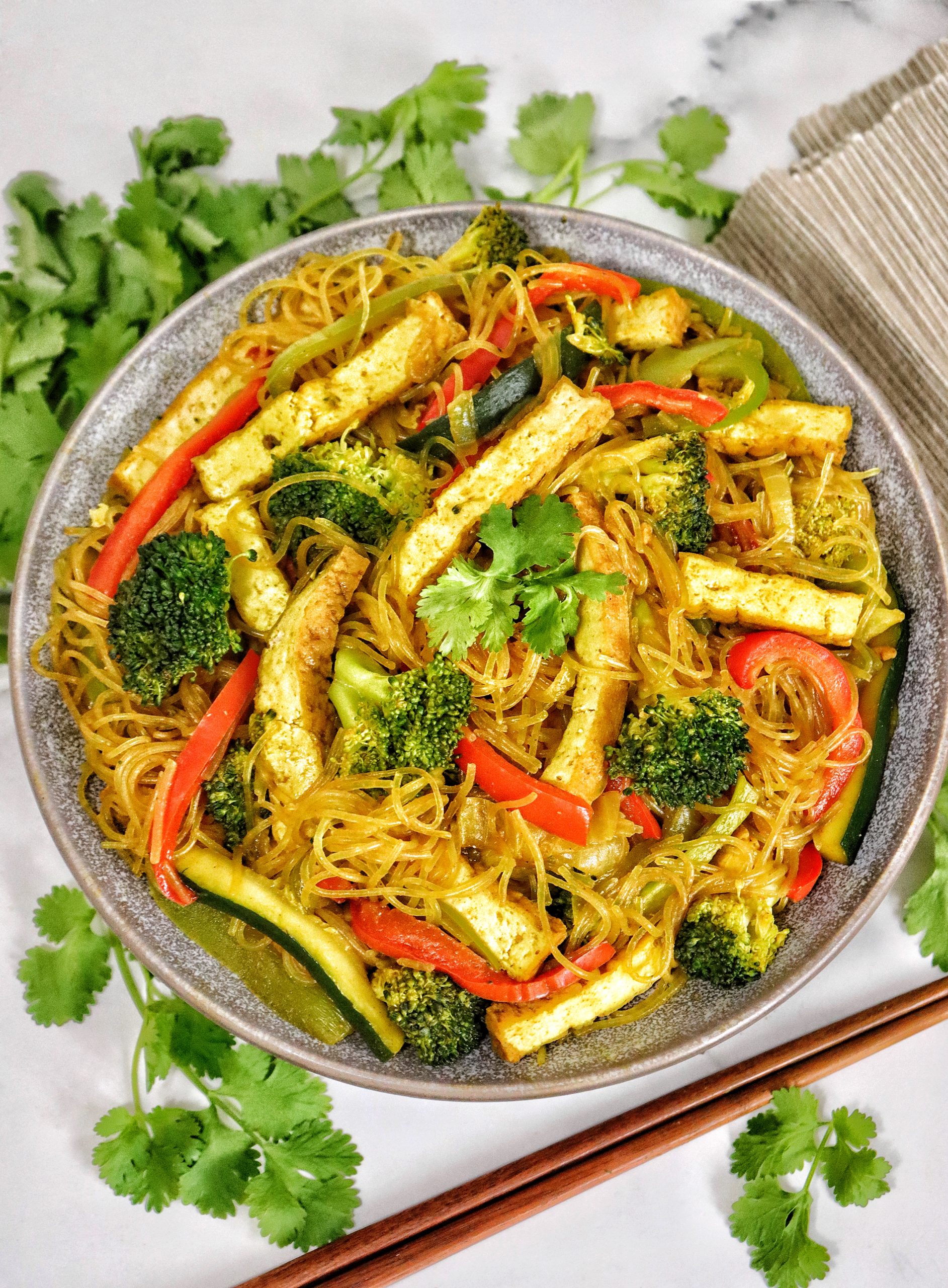 vegan-singapore-noodles-run2food